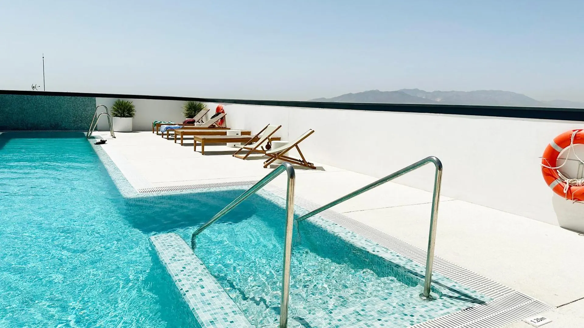 Malaga Urban Sky 3 Bed Apartment 22K
