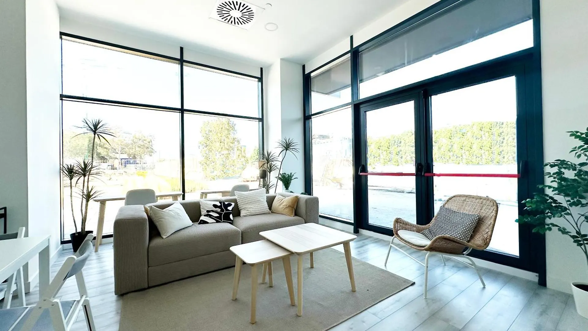 Malaga Urban Sky 3 Bed Apartment 22K